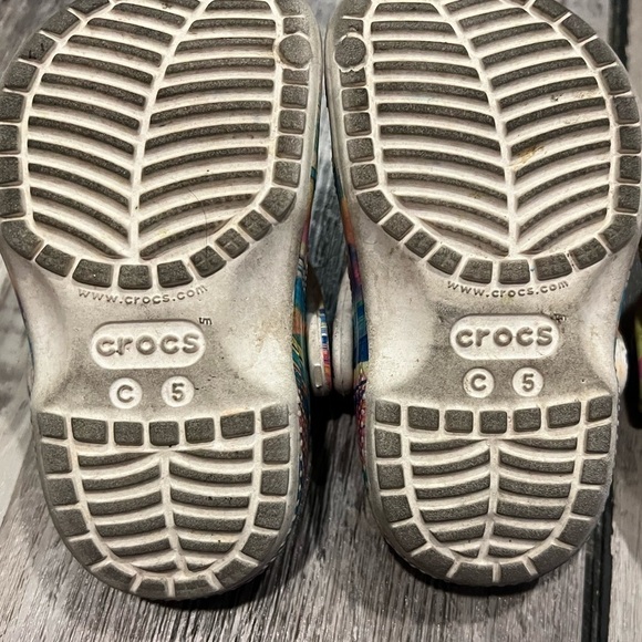 CROCS Bundle Pink Tye Dye & Pink Marble Classic Size 5 - Picture 5 of 7